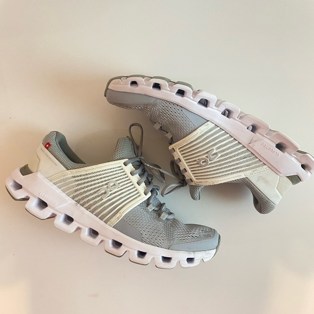 On Running Cloudswift Glacier White Women’s Shoes Size 8